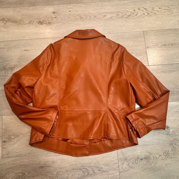 NWT Torrid Faux Leather Asymmetrical Moto Jacket Cognac Brown Size 2X 18-20 - Picture 2 of 9